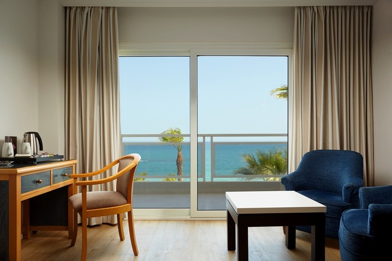 Hotel Las Arenas