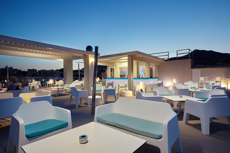 Hotel Las Arenas