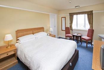 Bed & Breakfast Commodore Hotel Bournemouth