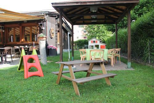 Bed & Breakfast Motel Restaurant 13 Etoiles
