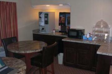 Hotel Rodeway Inn Near La Live