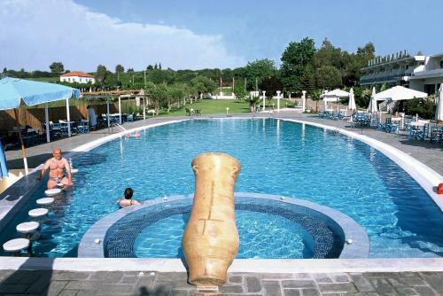 Lintzi Hotel