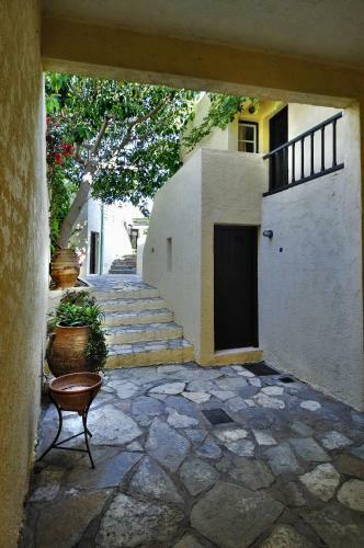 Aparthotel Sundance Apartments & Suites