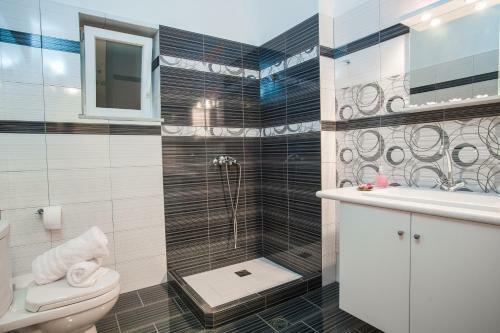 Villa Maria With Private Swimming Pool
