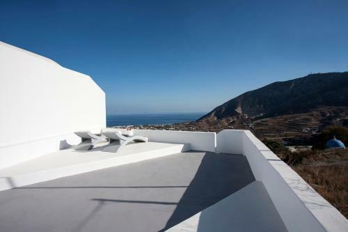 Semeli Cave House