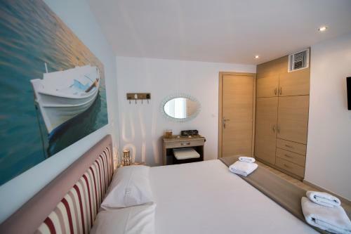 Hostal Ilianthos Apartments & Rooms