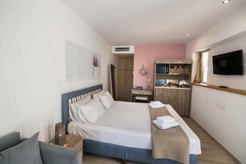 Hostal Ilianthos Apartments & Rooms