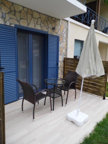 Hostal Ilianthos Apartments & Rooms
