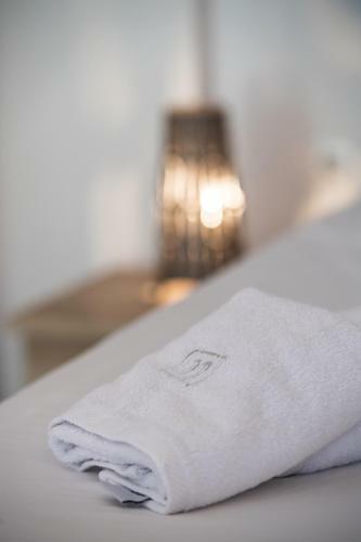 Hostal Ilianthos Apartments & Rooms