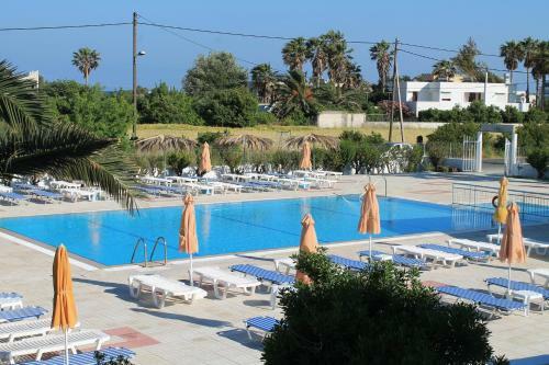 Nikos 2 Studios & Apartments