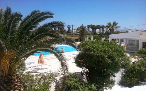 Nikos 2 Studios & Apartments