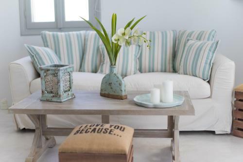 Villas Agia Irini Cove