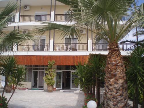 Kopsis Beach Hotel