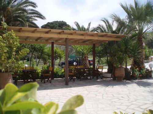 Kopsis Beach Hotel