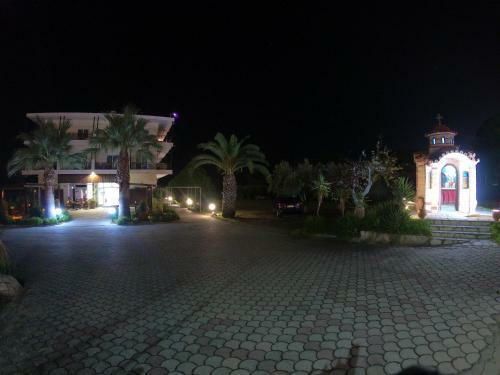 Kopsis Beach Hotel