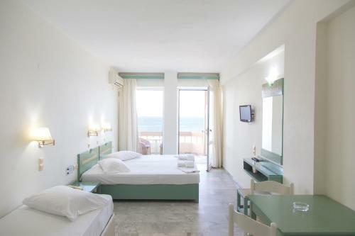 Aparthotel Theo Beach Hotel Apartments