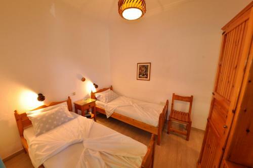 Alexandros Apartments & Studios