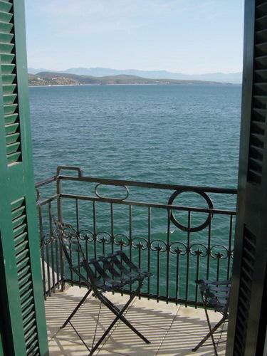 Aktaion City Hotel