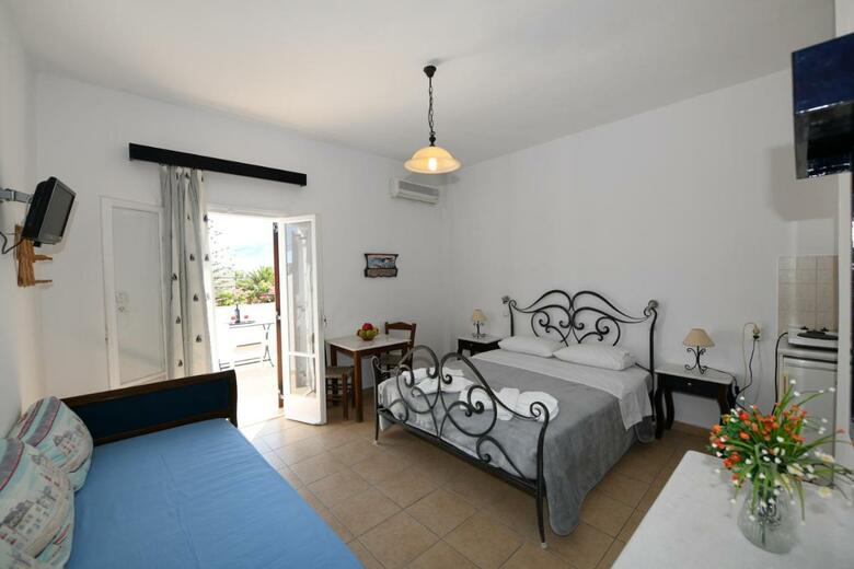 Hostal Sunflower Aparthotel
