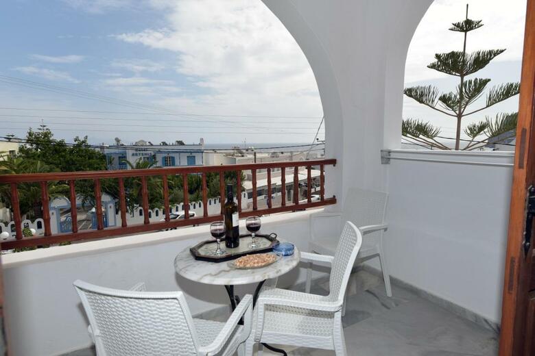 Hostal Sunflower Aparthotel