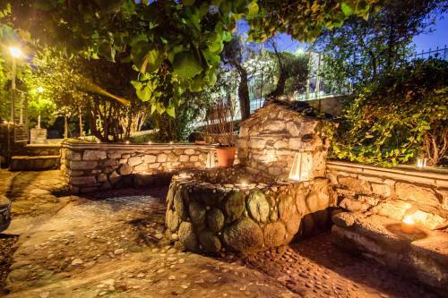 Hostal Naftilos Skiathos