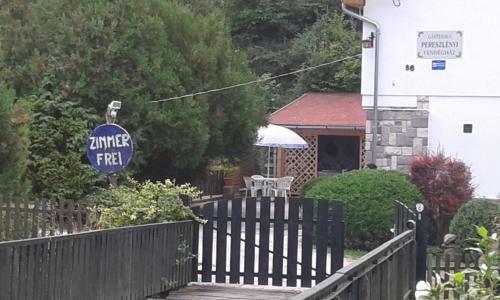 Hostal Pereszl�nyi Vend�gh�z