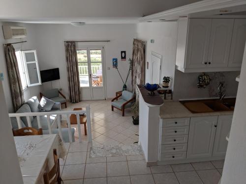 Anthoula's Sea View Apartment