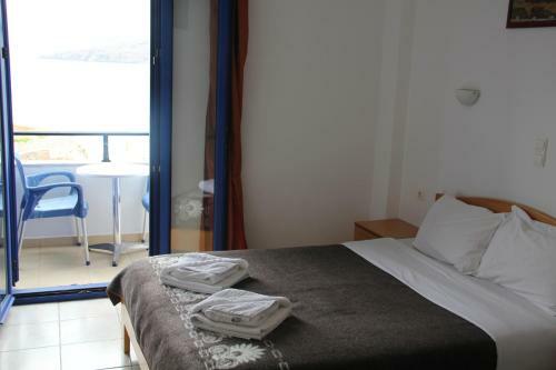 Hostal Hotel Stavris