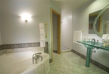 Hotel Les Trois Tilleuls And Spa