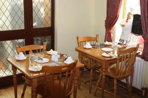 Gardenfield House Bed & Breakfast