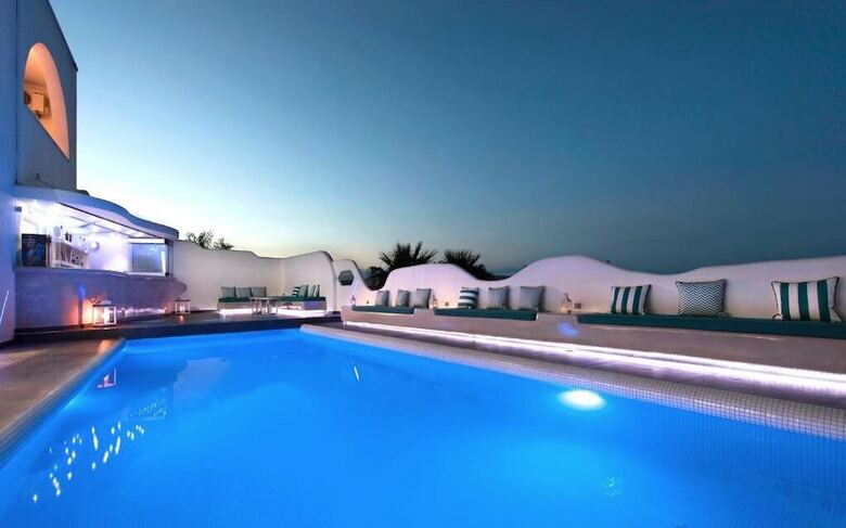 Hostal Gianna Suites