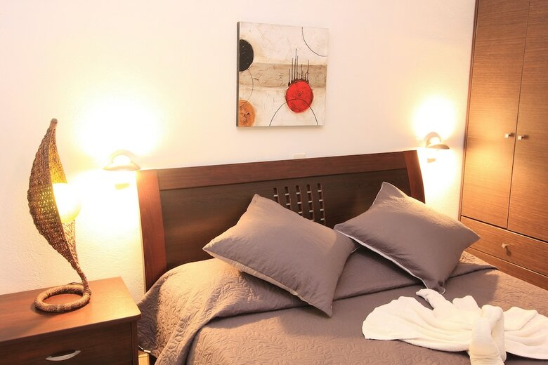 Hostal Gianna Suites