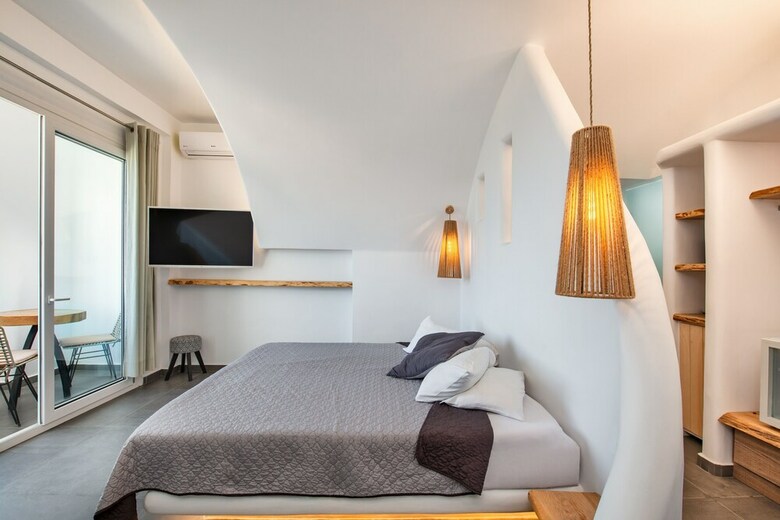 Hostal Gianna Suites