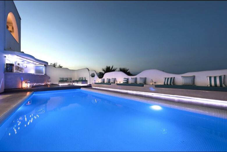 Hostal Gianna Suites
