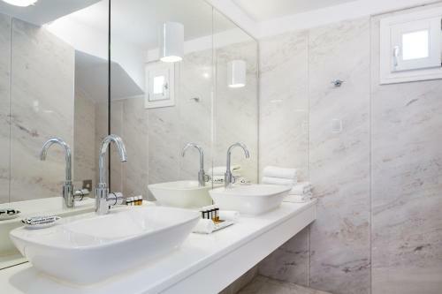 Hotel Canaves Oia Suites & Spa