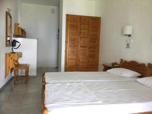 Hostal Villa Yiannis (adult Friendly)