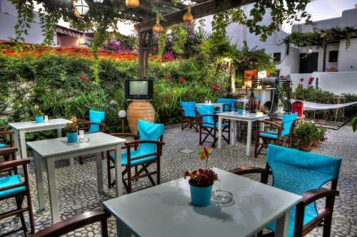 Hostal Eleni Rooms