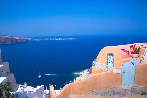 Villa Kastro Oia Houses