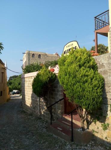 Hostal Niki's Pension