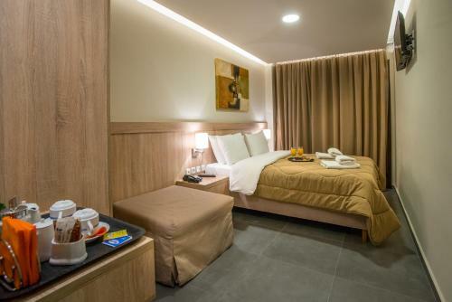 Argo Hotel Piraeus