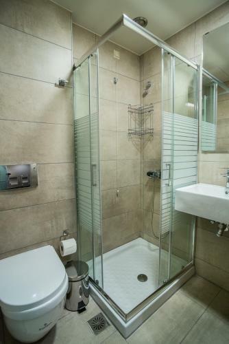 Argo Hotel Piraeus
