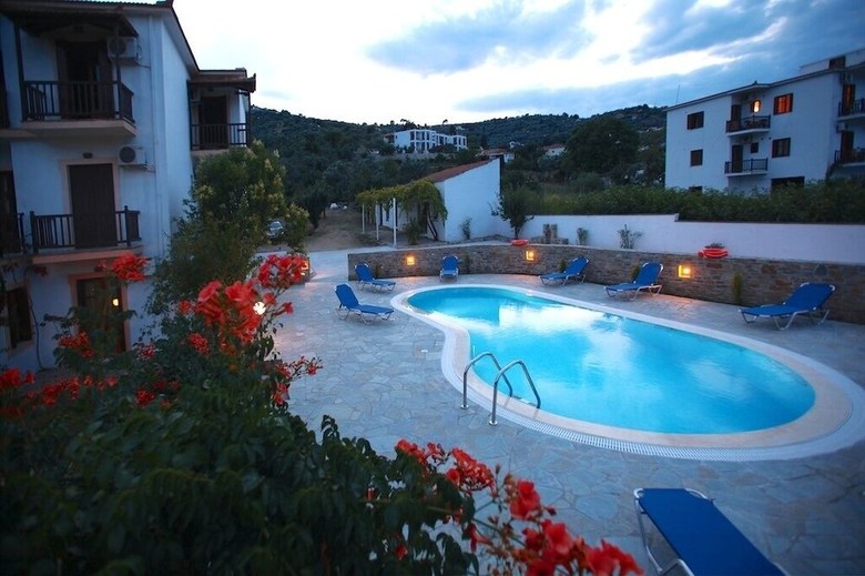Hostal Guesthouse Christos