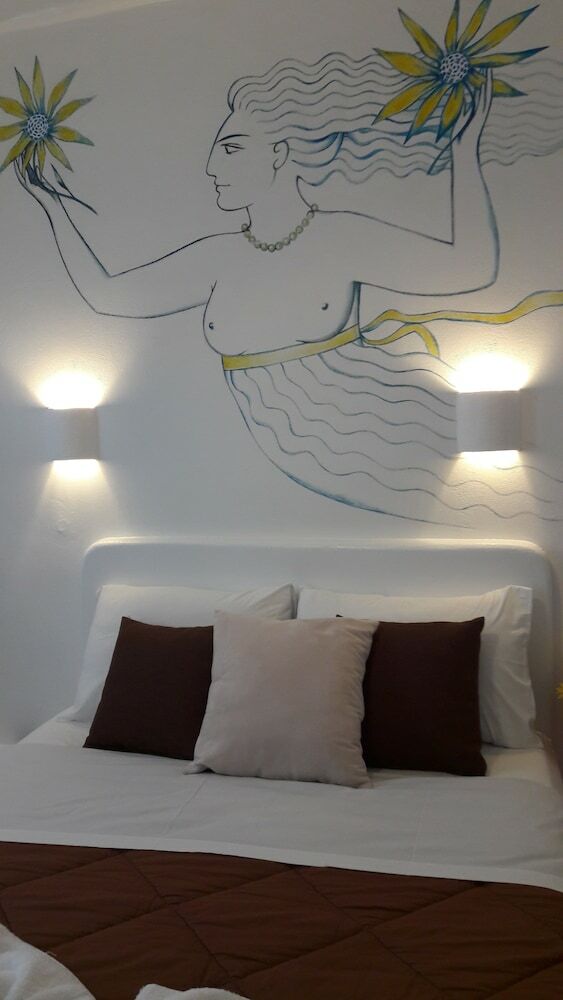 Heliotropio Studios & Apartments