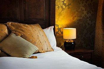 The White Cliffs Hotel