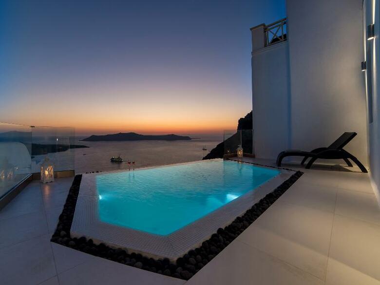 Hotel Day Dream Luxury Suites