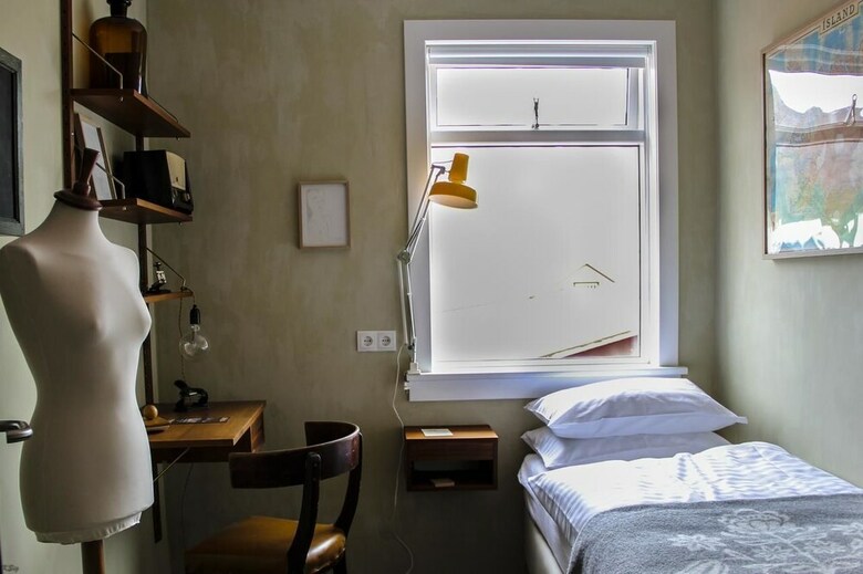 Hostal Siglunes Guesthouse