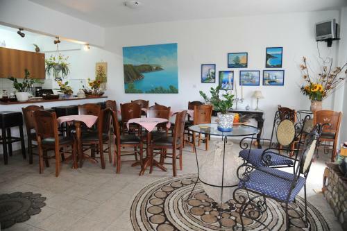 Thalassa Hotel