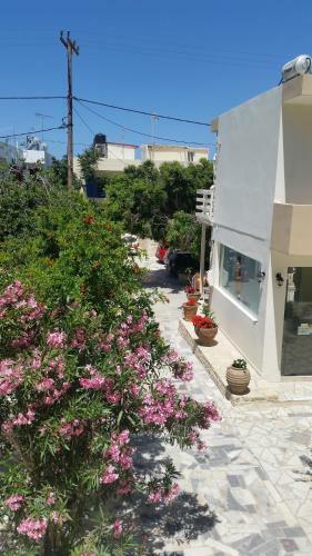 Antonios Hotel Apartments