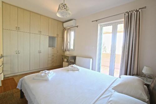 Villa Agios Nikitas View 2