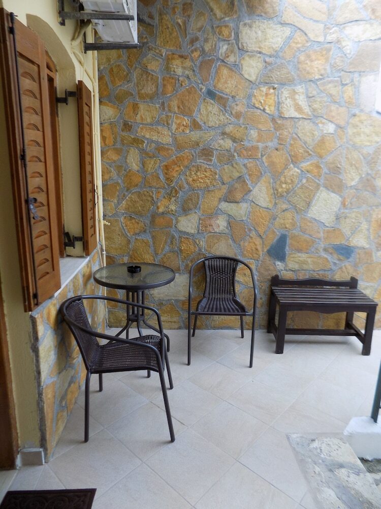 Virvilis Apartments